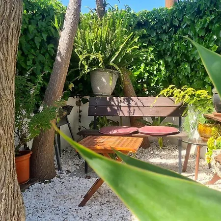 Cozy Garden T1 Near The Apartment